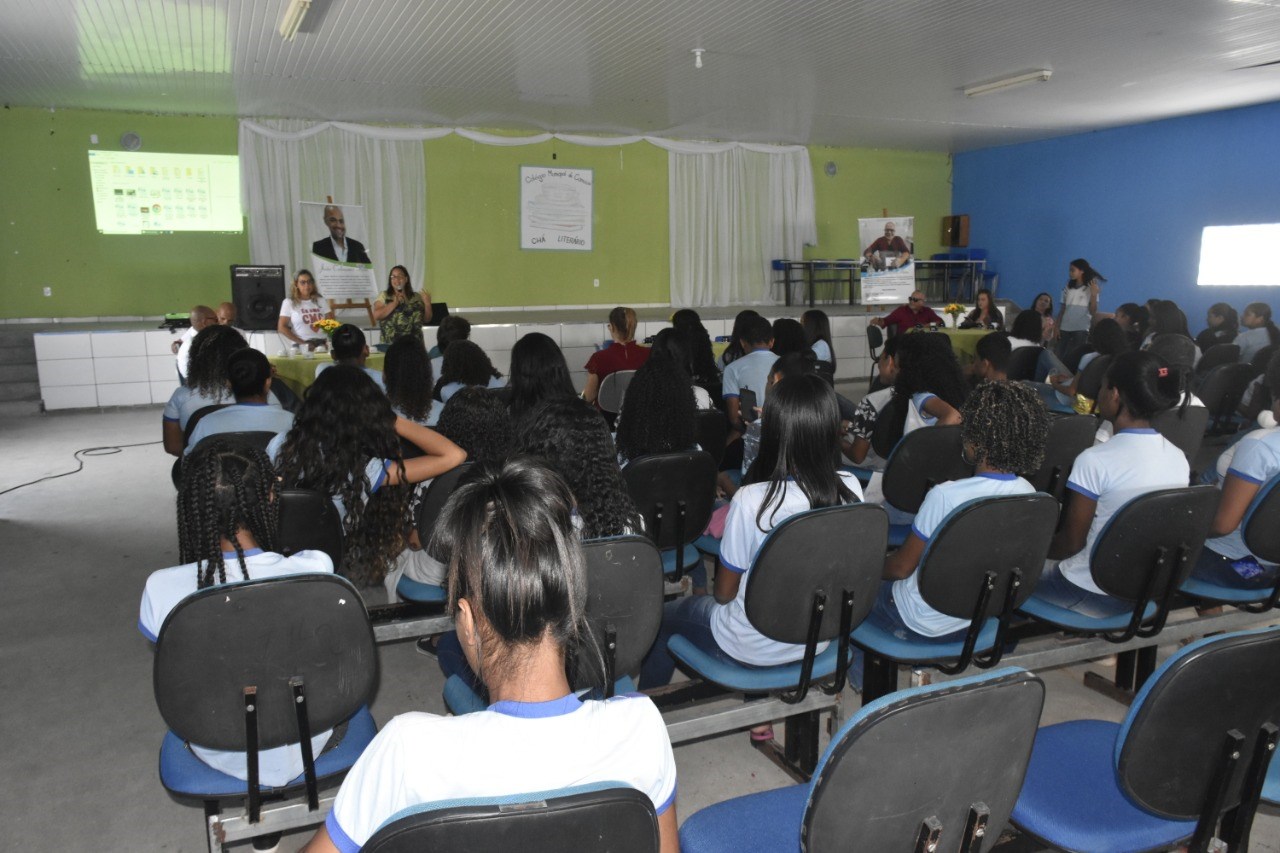 Camacã: Projeto Encontro com o Escritor acontece no CMC
